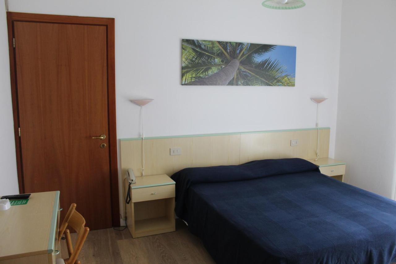 Hotel Palme Park & Beach Included Τζεσόλο Λίντο Εξωτερικό φωτογραφία