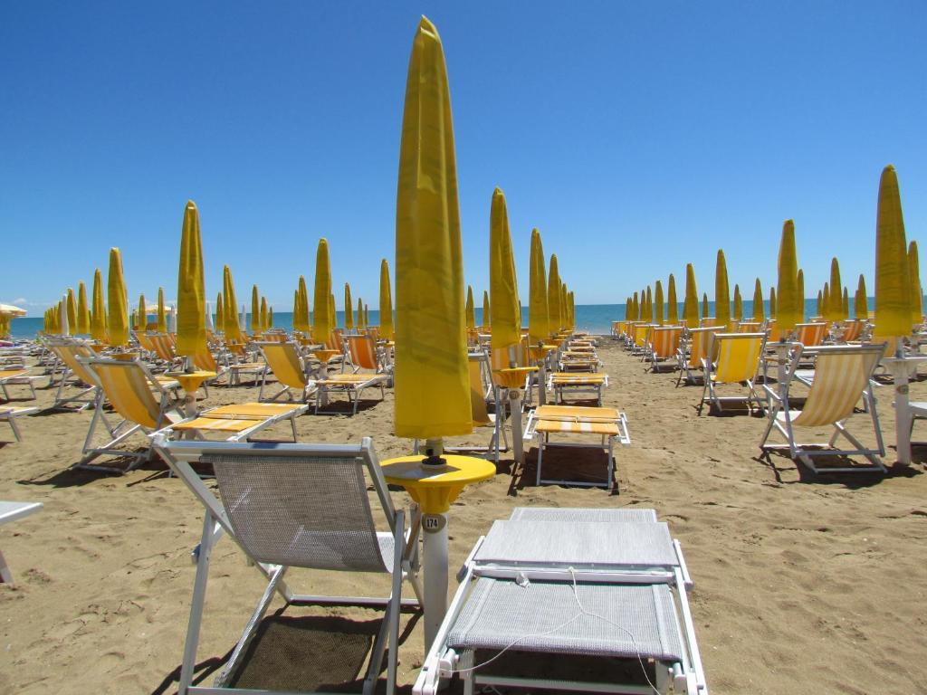 Hotel Palme Park & Beach Included Τζεσόλο Λίντο Εξωτερικό φωτογραφία